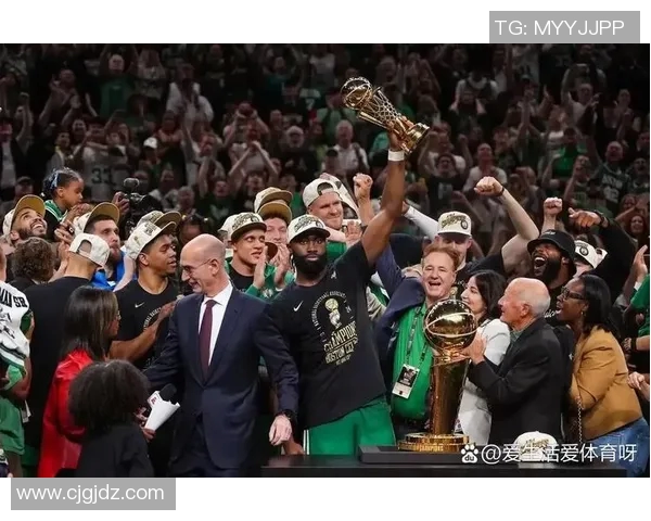 凯尔特人历史瞬间回顾这一幕感动全场让人热泪盈眶